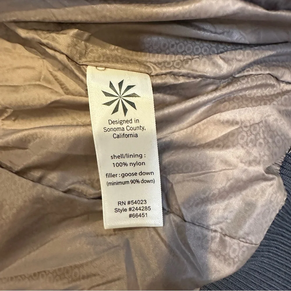 Athleta Dobby Goose Quilted Down Puffer Bomber Jacket Size Small - Picture 4 of 8